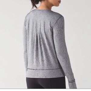 Lululemon Rush Hour Long Sleeve Size 4 Running Rulu Hazy Heathered  White Black
